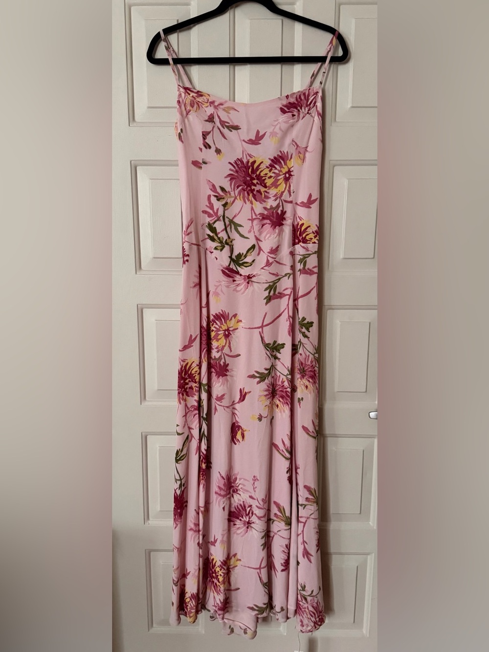 Reformation Bea Dress in Chrysanthemum - Picture 4 of 10